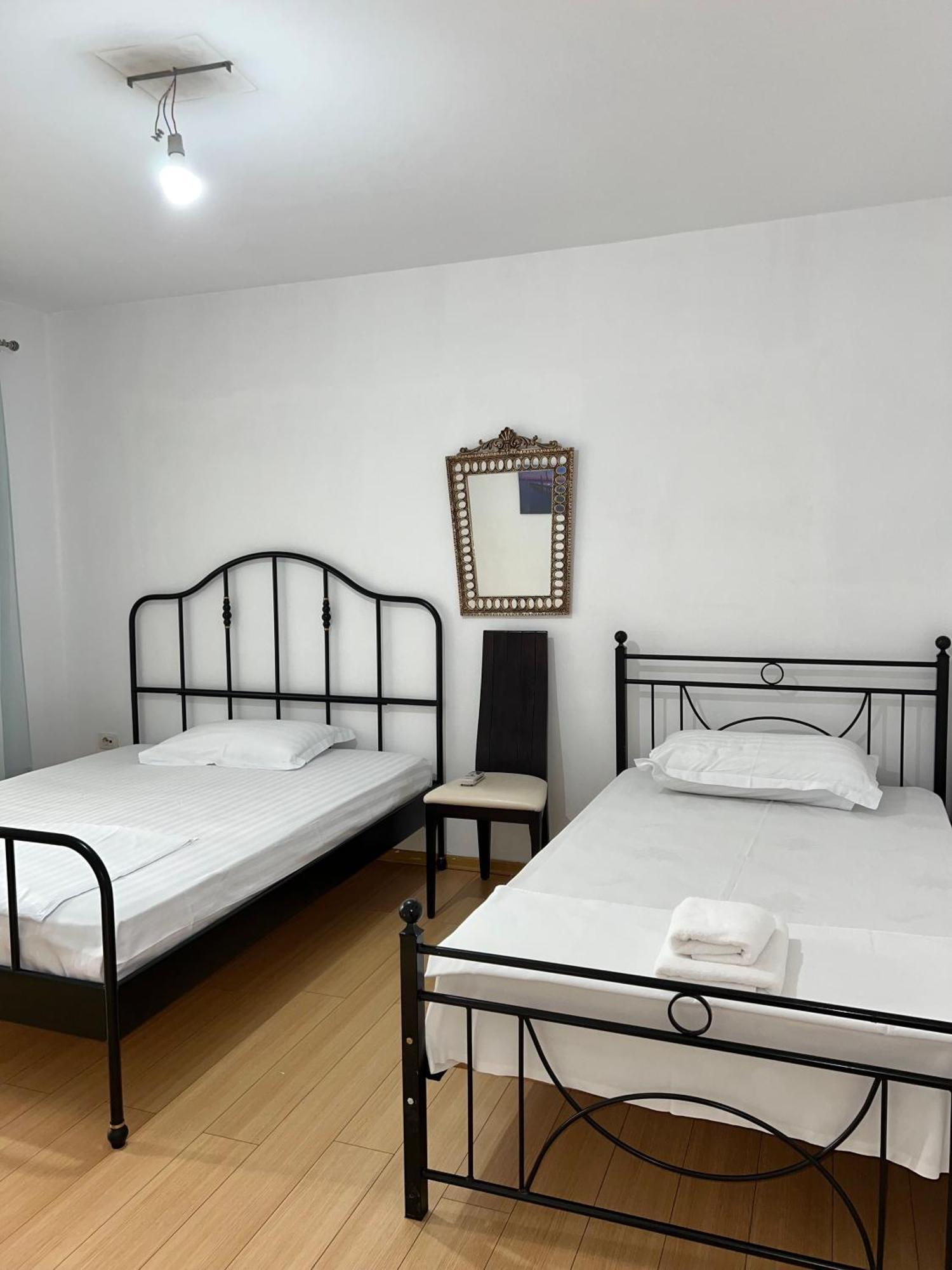 טיראנה Blloku Family Apartment מראה חיצוני תמונה