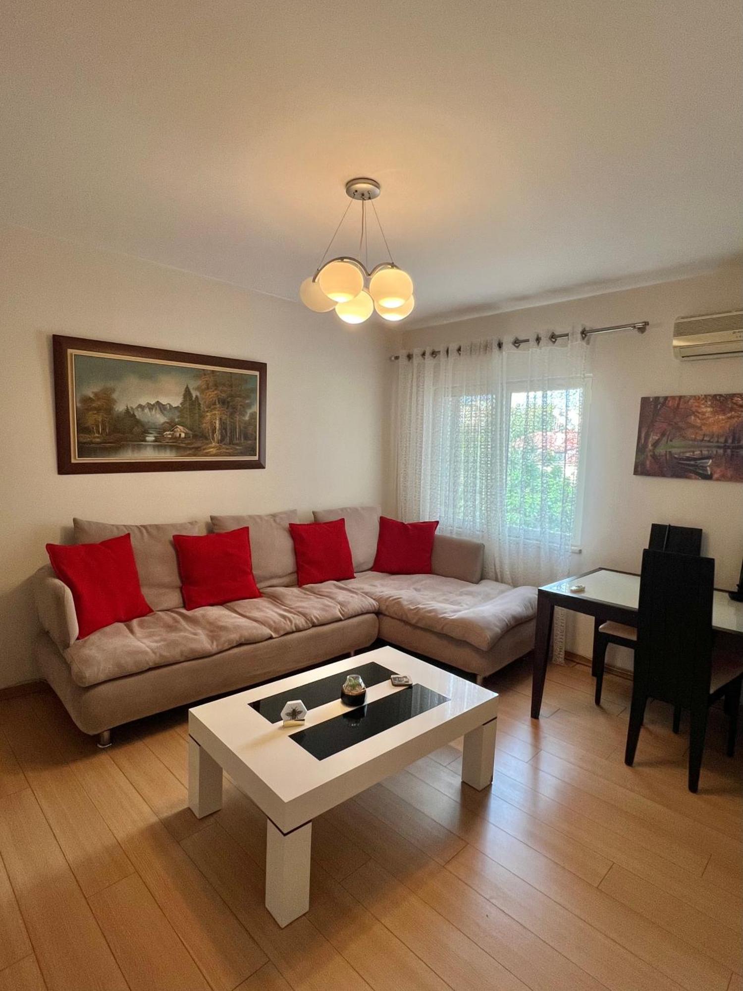 טיראנה Blloku Family Apartment מראה חיצוני תמונה
